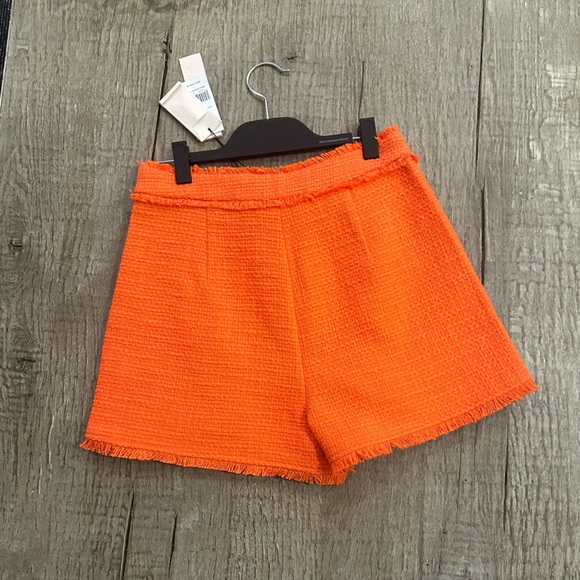 Cinq a Sept Cherryl Shorts in Cherry Tomato - Picture 7 of 9